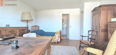 Studio à Valence