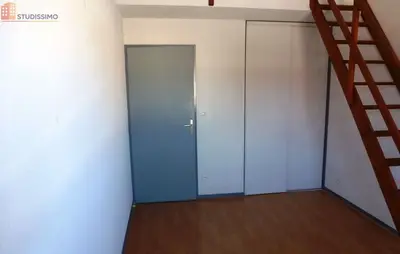 Studio à Valence