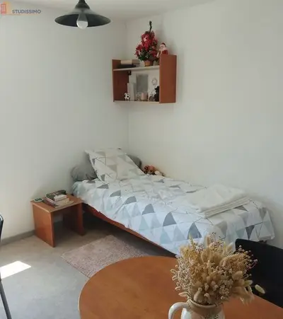 Studio à Valence