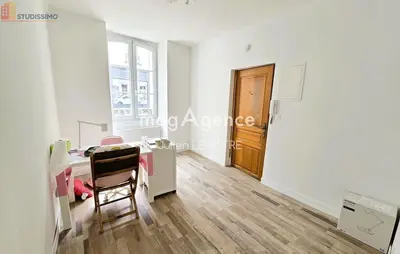 Studio à Auneau-Bleury-Saint-Symphorien