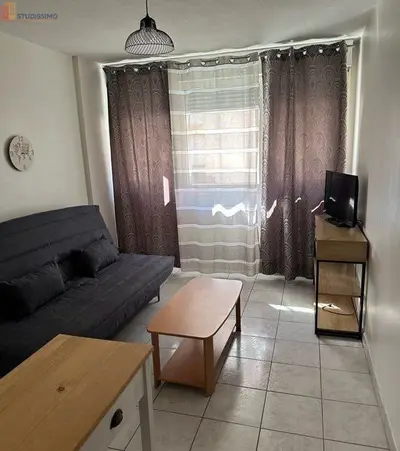 Studio à Lons