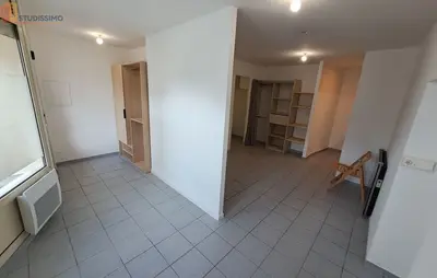 Studio à Loué