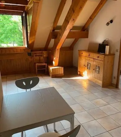 Studio à Mercury
