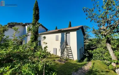 Studio à Écully