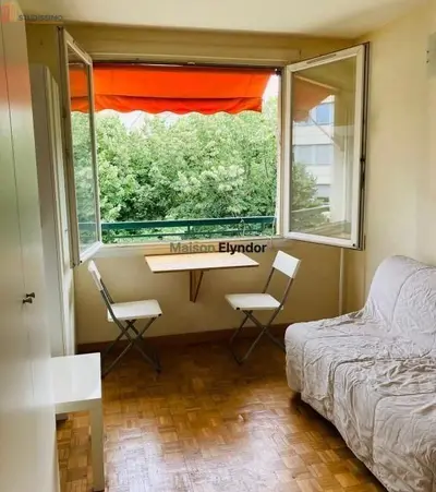 Studio à Paris