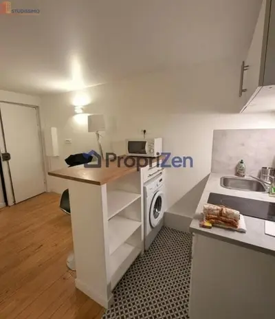 Studio à Paris