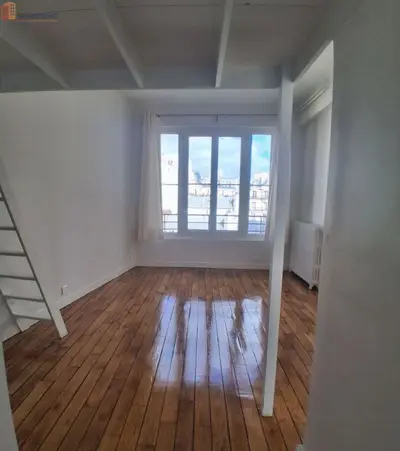Studio à Paris