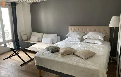 Studio à Paris