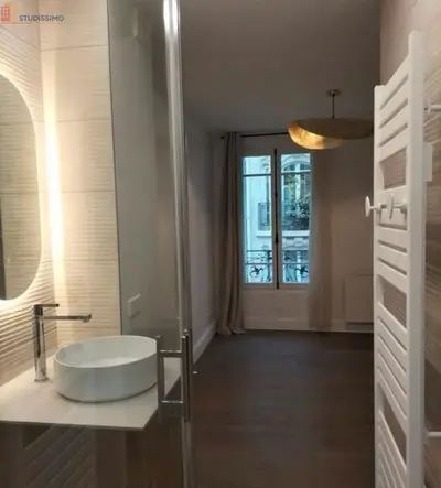 Studio à Paris