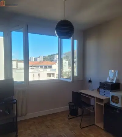 Studio à Saint-Étienne