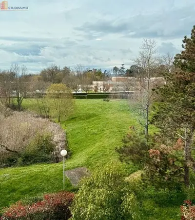 Studio à Écully