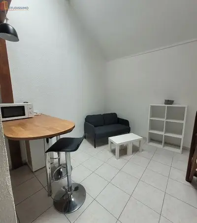 Studio à Reims