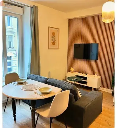 Studio à Reims