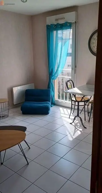 Studio à Reims