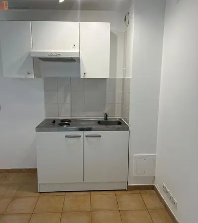 Studio à Combs-la-Ville