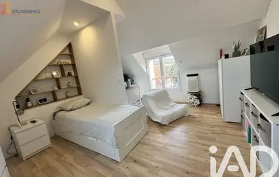 Studio à Beynes