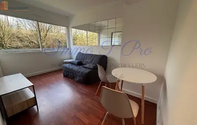 Studio à La Celle-Saint-Cloud
