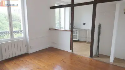 Studio à Mantes-la-Jolie