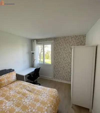 Studio à Mantes-la-Ville