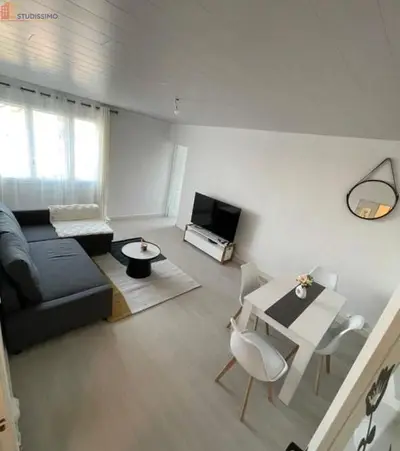 Studio à Mantes-la-Ville