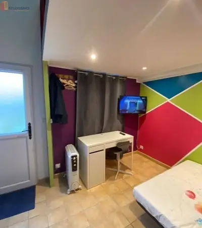 Studio à Mantes-la-Ville