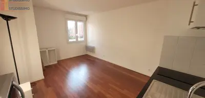 Studio à Montigny-le-Bretonneux