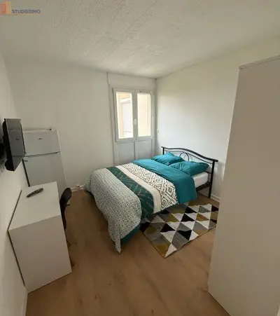 Studio à Mantes-la-Ville