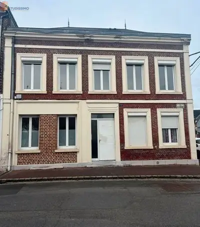 Studio à Roye