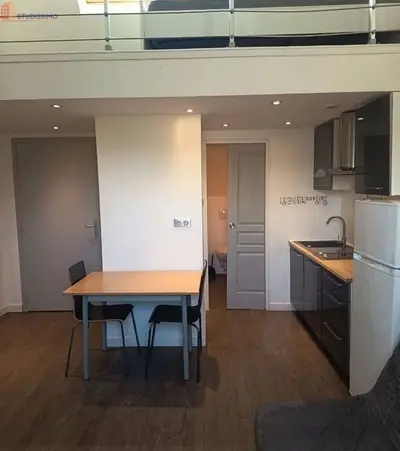 Studio à Corbie