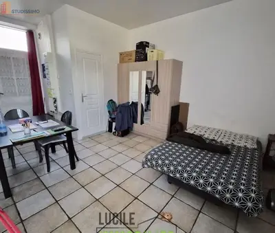Studio à Mouy