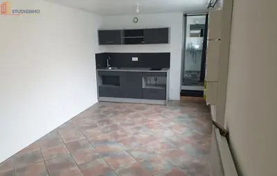 Studio à Ferrières
