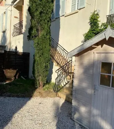 Studio à Draguignan
