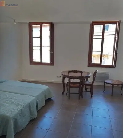 Studio à Brignoles