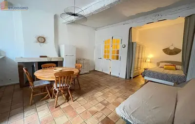 Studio à La Tour-d'Aigues