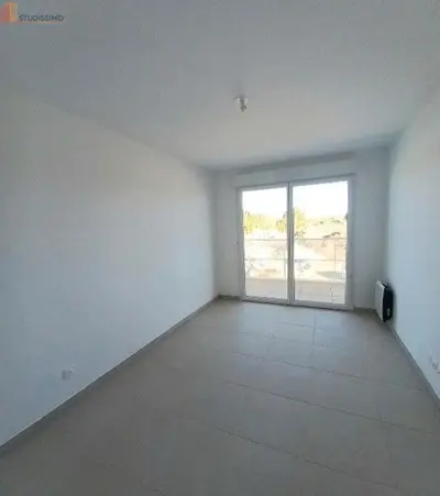 Studio à Monteux