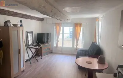 Studio à La Tour-d'Aigues