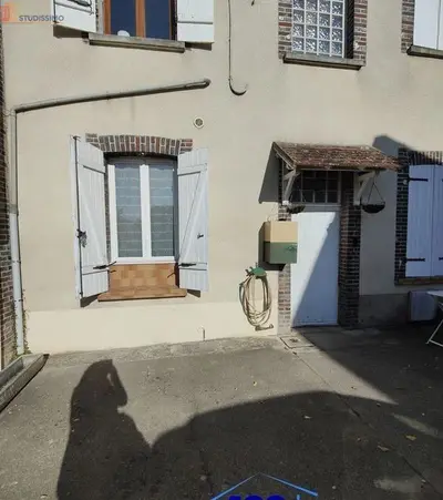 Studio à Cheny