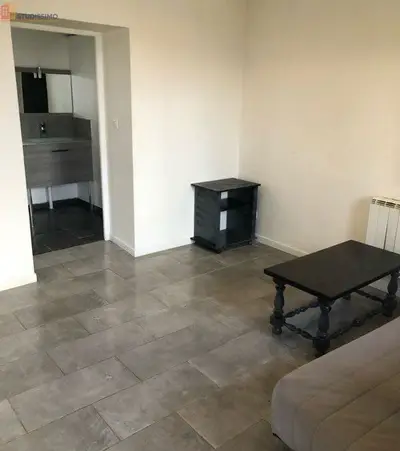 Studio à Paroy-sur-Tholon