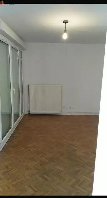 Studio à Évry-Courcouronnes