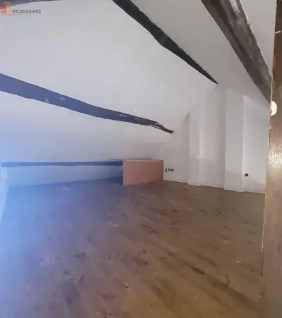 Studio à Égly
