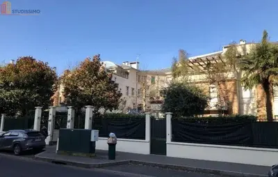 Studio à Neuilly-sur-Seine