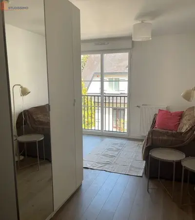 Studio à Suresnes