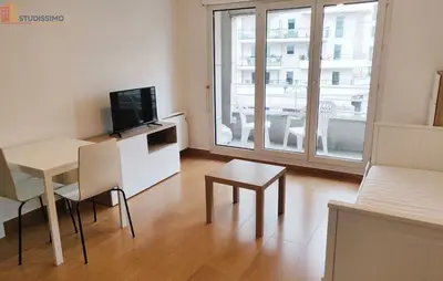 Studio à Courbevoie