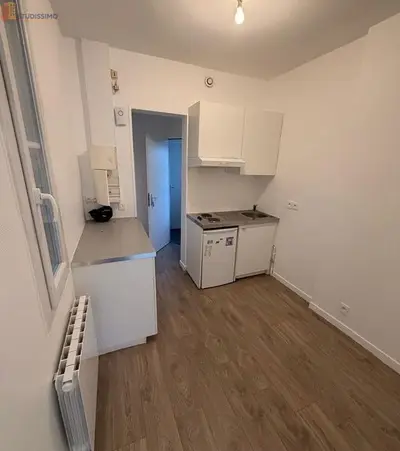 Studio à Courbevoie