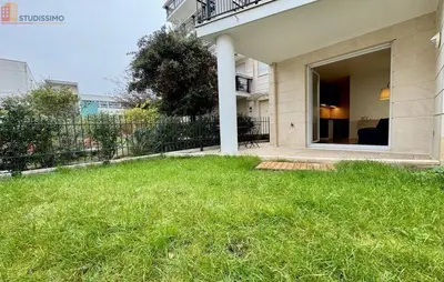 Studio à Courbevoie
