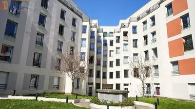 Studio à Châtillon