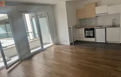 Studio à Courbevoie