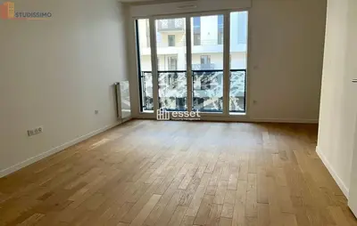 Studio à Courbevoie