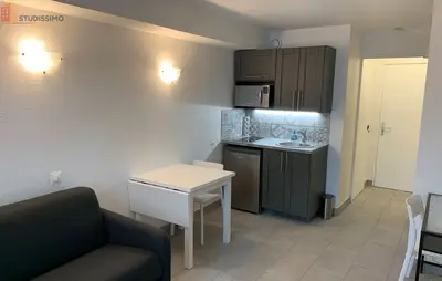 Studio à Courbevoie