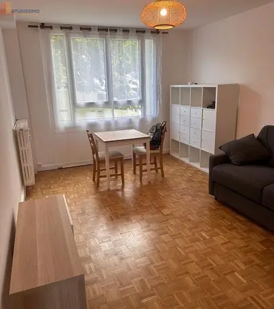 Studio à Châtillon